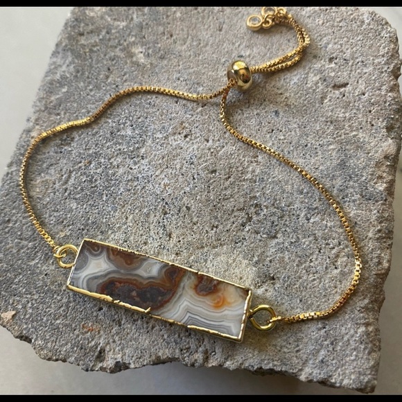 The Veronica Mexican Agate Bracelet - Picture 2 of 3